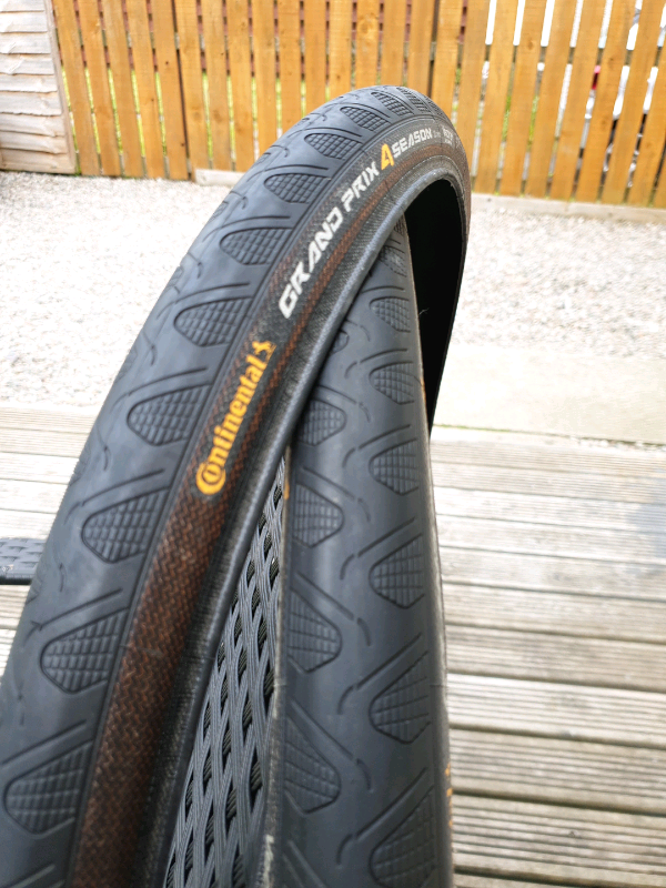 Continental Grand Prix 4 season 32mm x2 